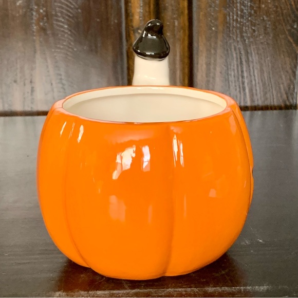 Jack O’Lantern with Ghost Witch Handle Ceramic Halloween Mug - Picture 7 of 8